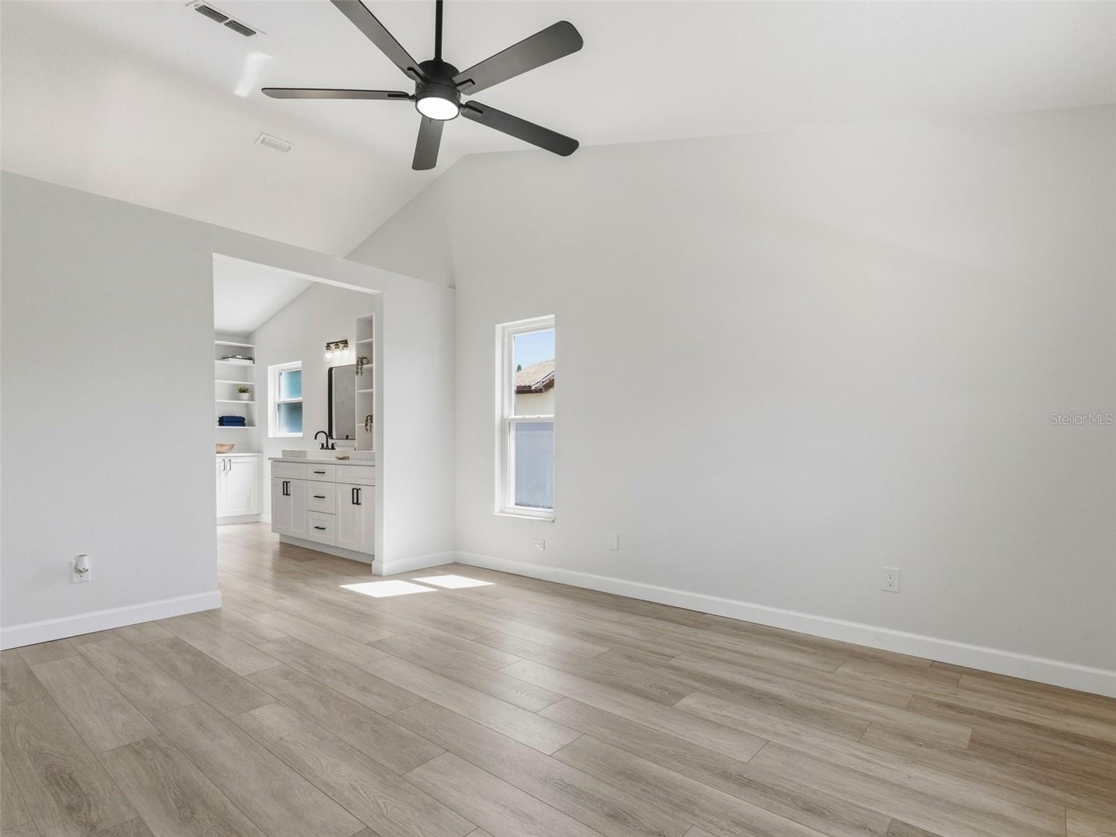 8452 YEARLING LN — photo 22