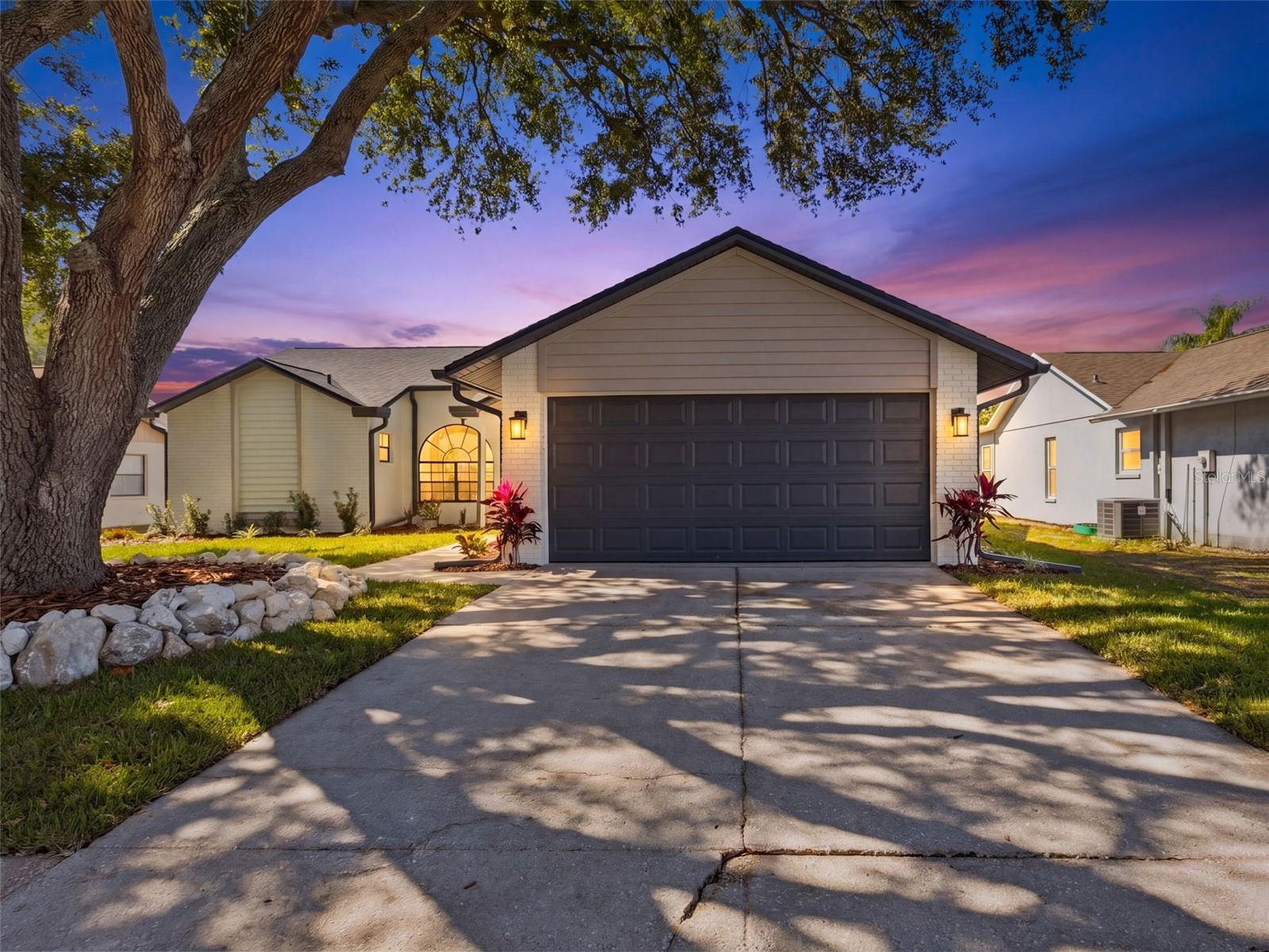 8452 YEARLING LN — photo 36