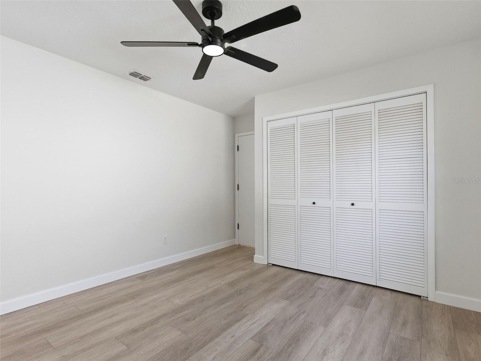 8452 YEARLING LN — photo 32