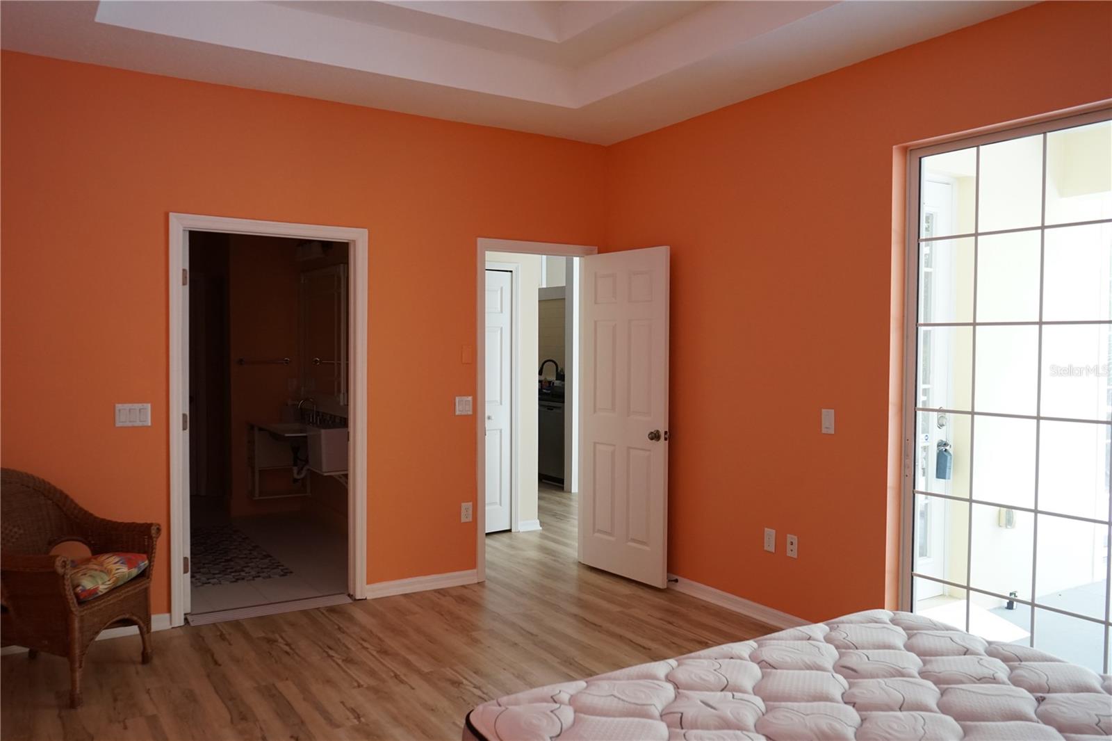 201 SUNSET CREST CT — photo 30
