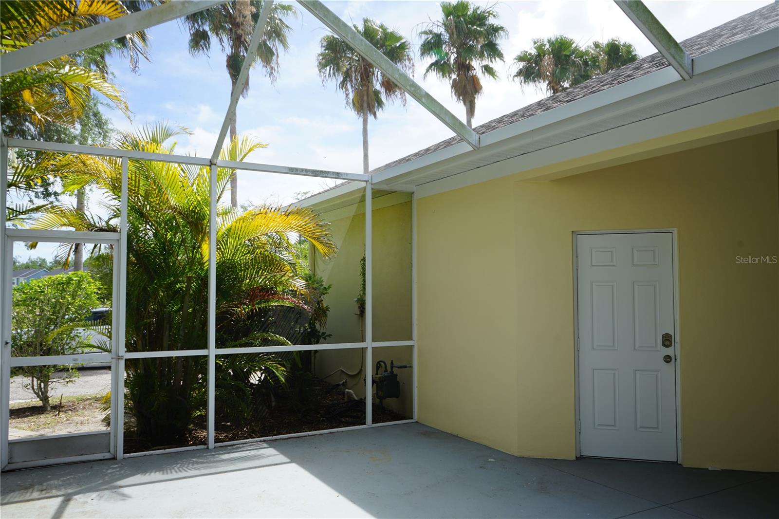 201 SUNSET CREST CT — photo 3