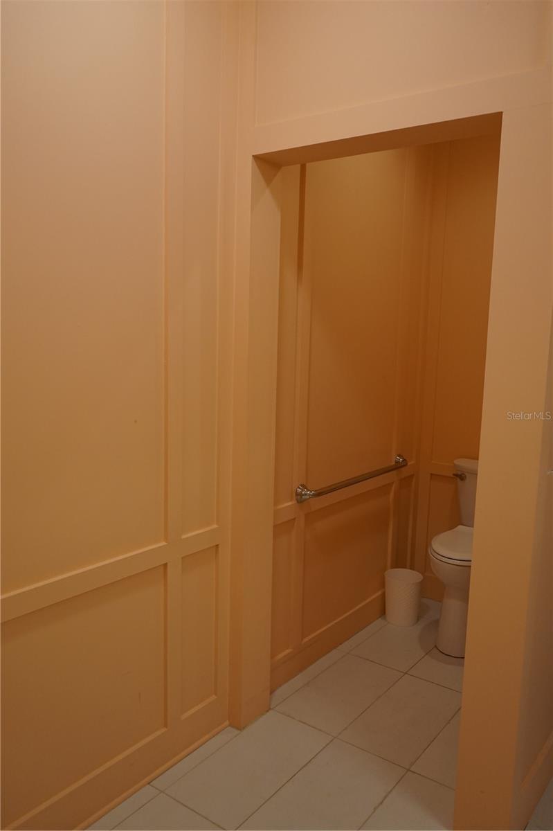 201 SUNSET CREST CT — photo 38