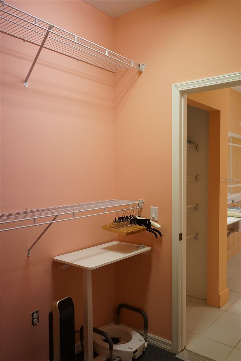 201 SUNSET CREST CT — photo 37
