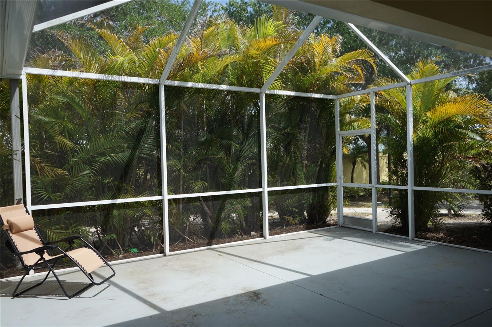 201 SUNSET CREST CT — photo 4
