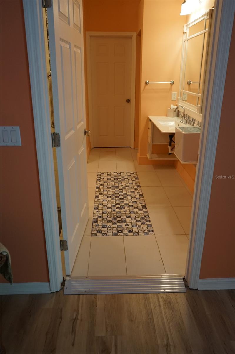 201 SUNSET CREST CT — photo 31