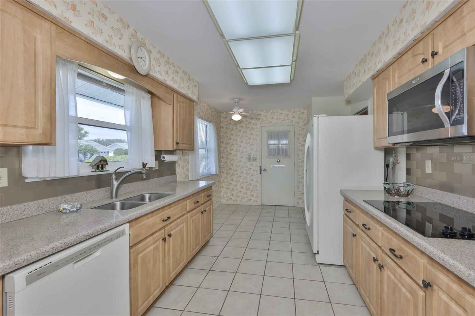 1525 ALLEGHENY DR — photo 27