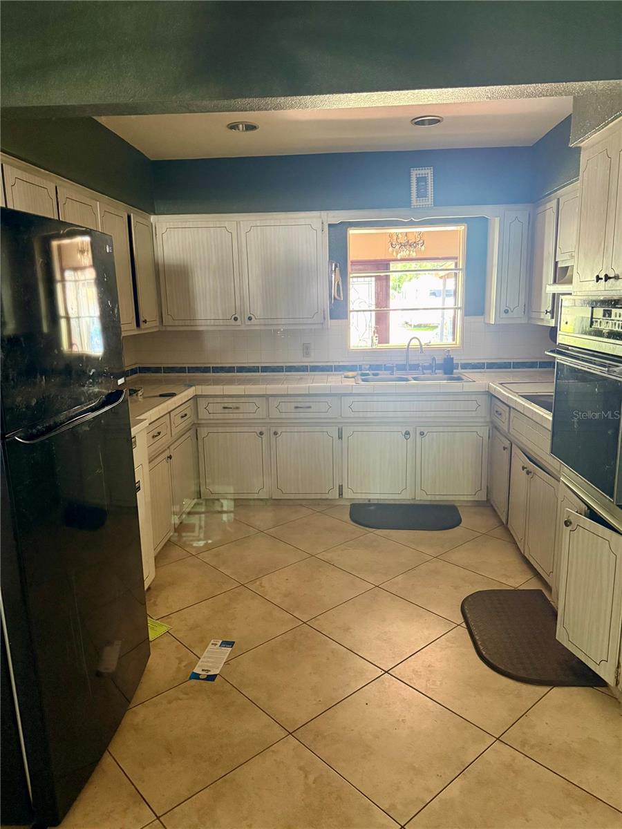 3018 W AILEEN ST — photo 8