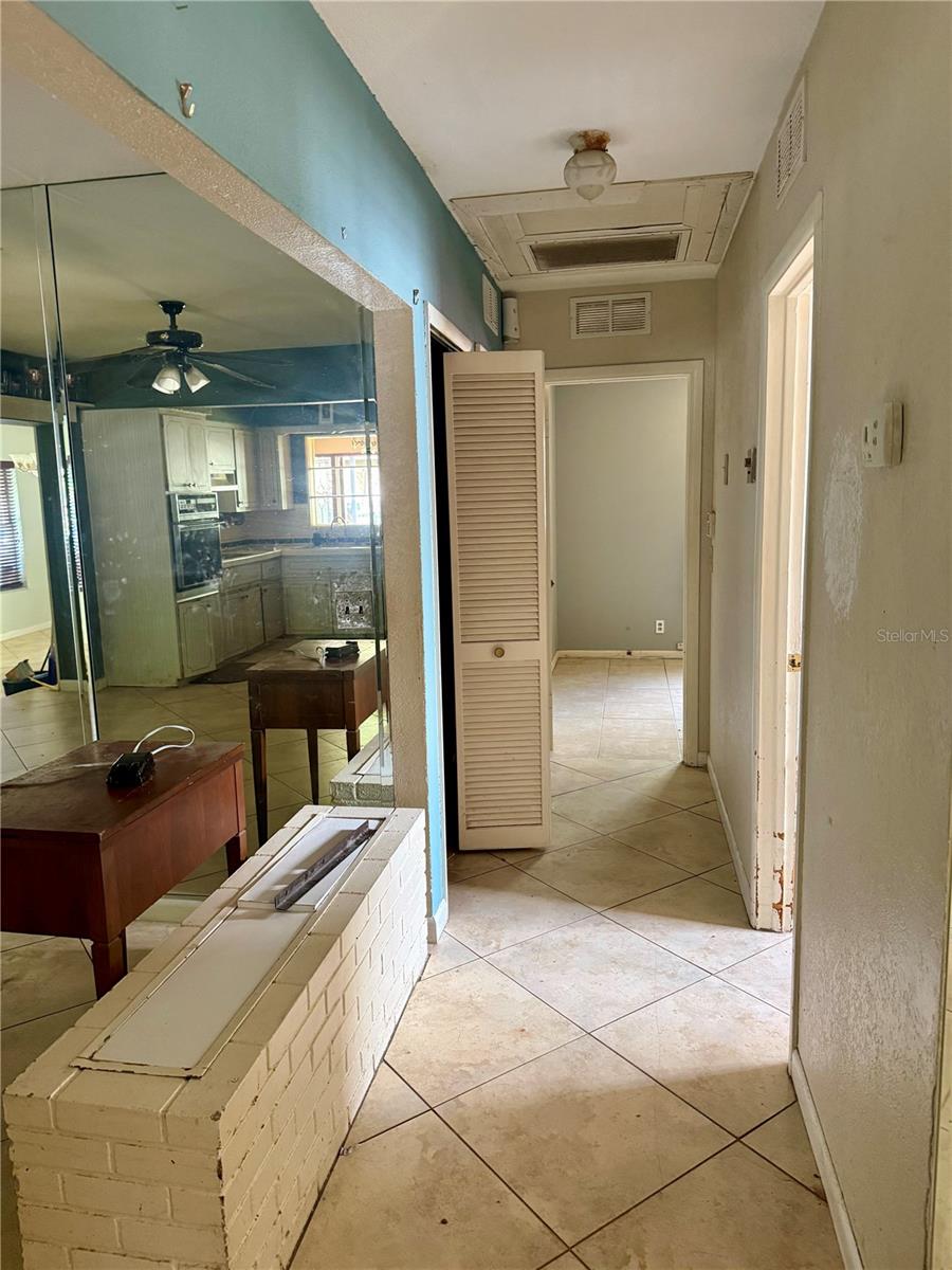 3018 W AILEEN ST — photo 12