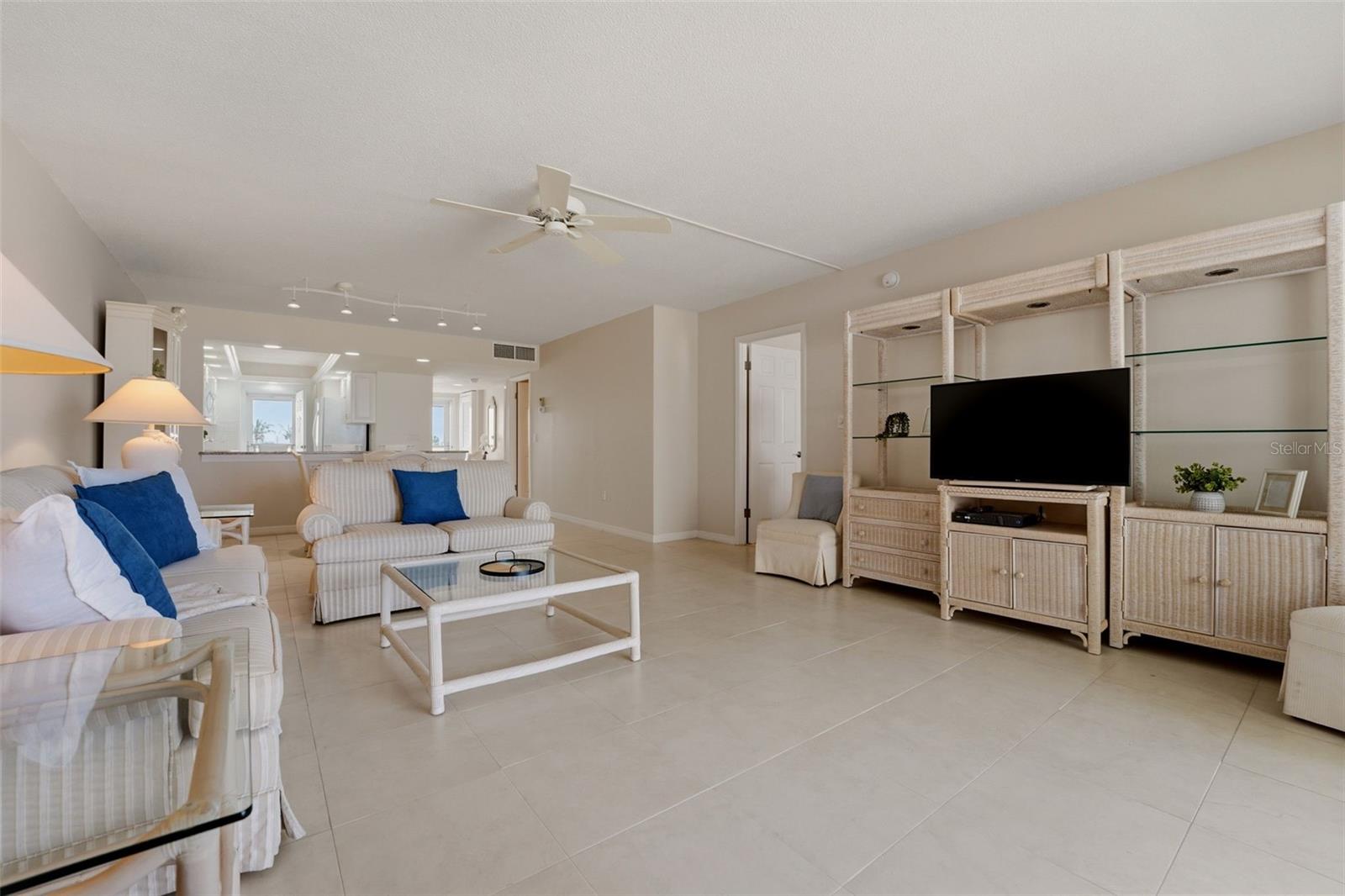 1150 TARPON CENTER DR #304 — photo 15