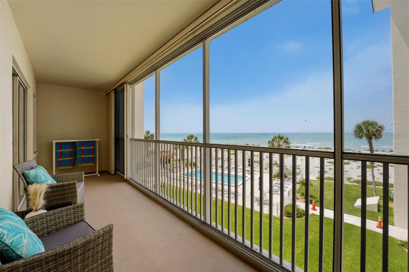 1150 TARPON CENTER DR #304 — photo 4