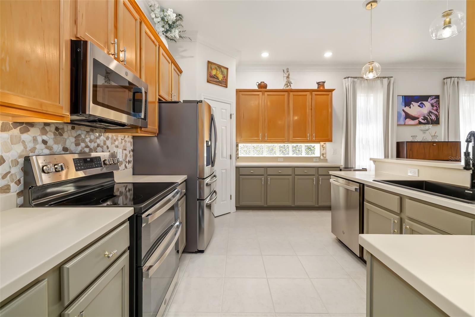 6413 GRAND POINT AVE — photo 15