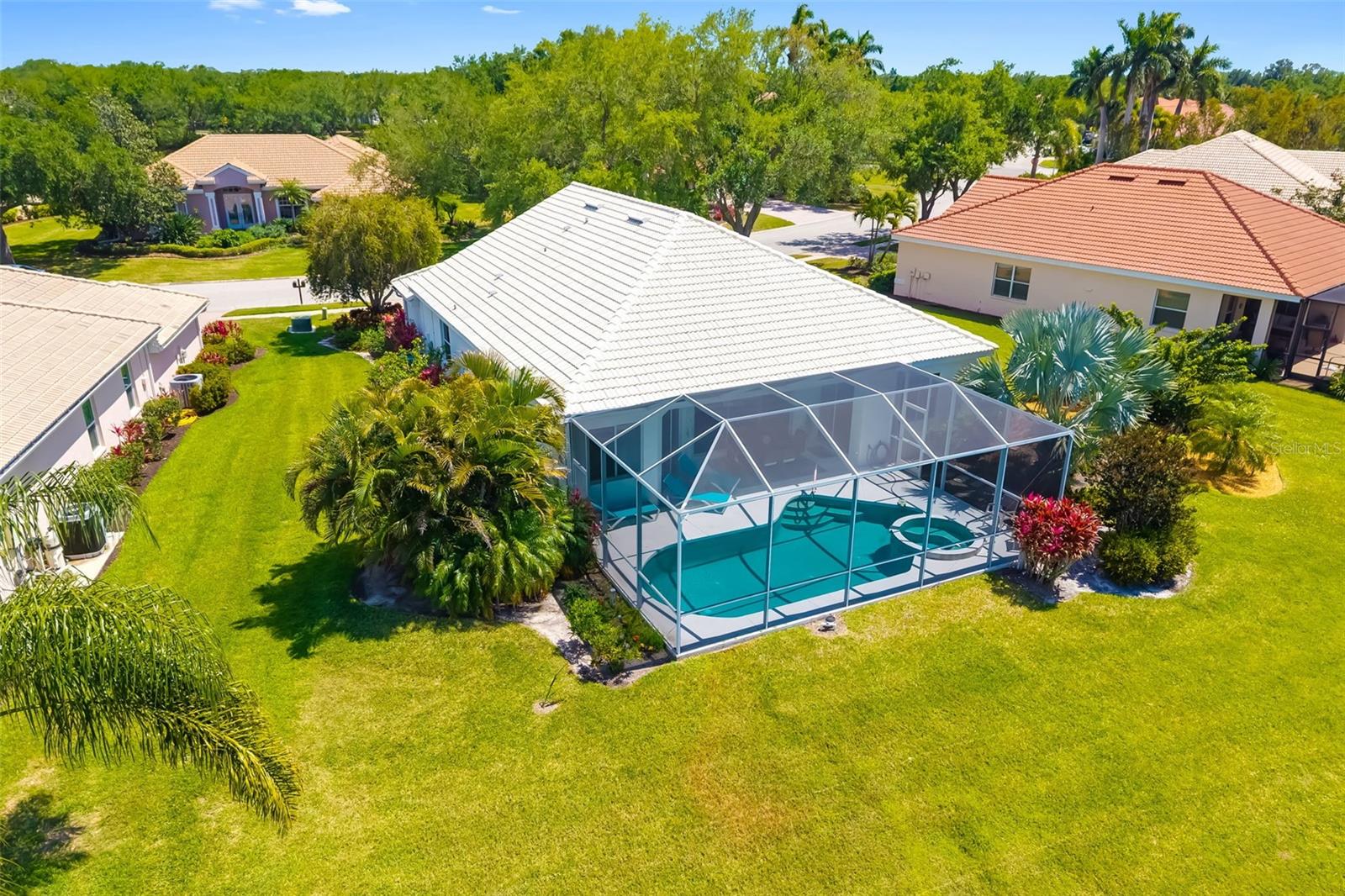 6413 GRAND POINT AVE — photo 4