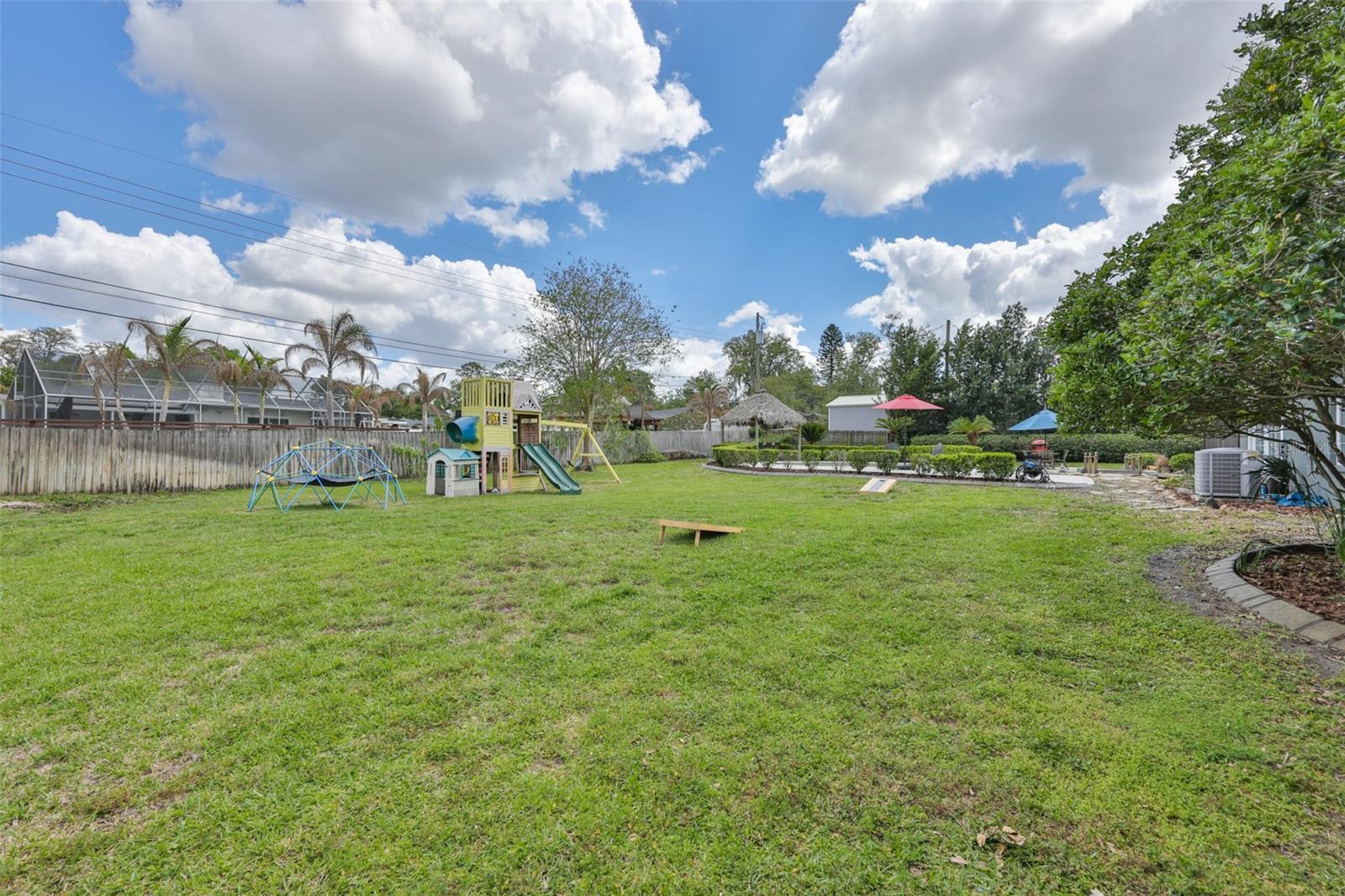 1311 ESTATEWOOD DR — photo 45