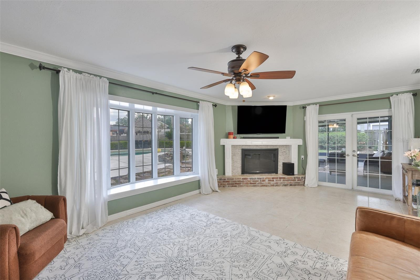 1311 ESTATEWOOD DR — photo 16