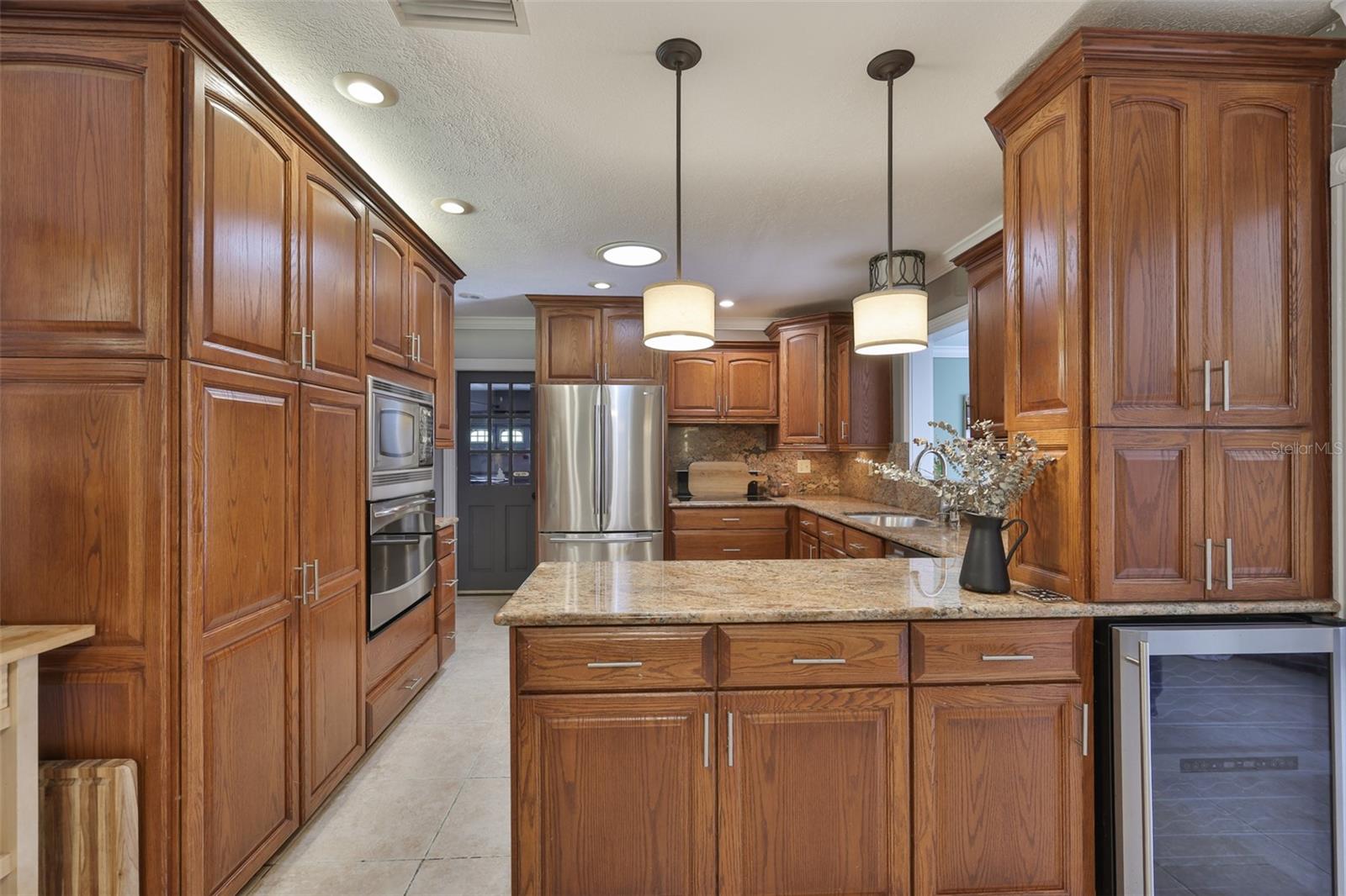1311 ESTATEWOOD DR — photo 7