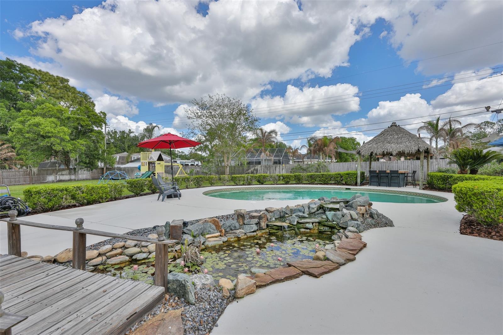 1311 ESTATEWOOD DR — photo 33