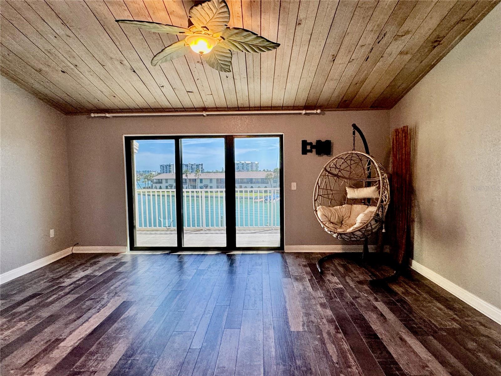513 HAVEN POINT DR — photo 45