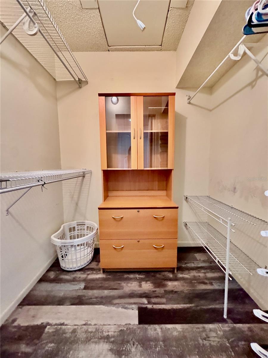 513 HAVEN POINT DR — photo 50