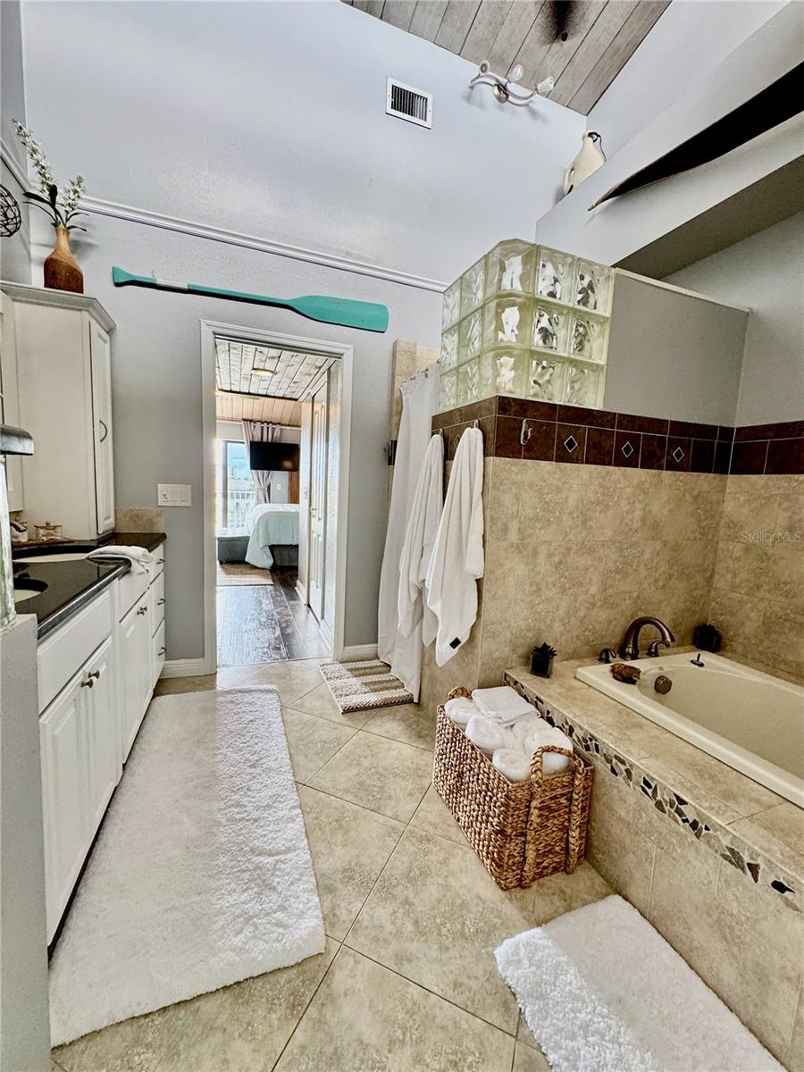513 HAVEN POINT DR — photo 48