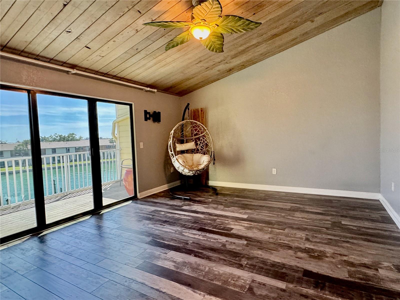 513 HAVEN POINT DR — photo 44