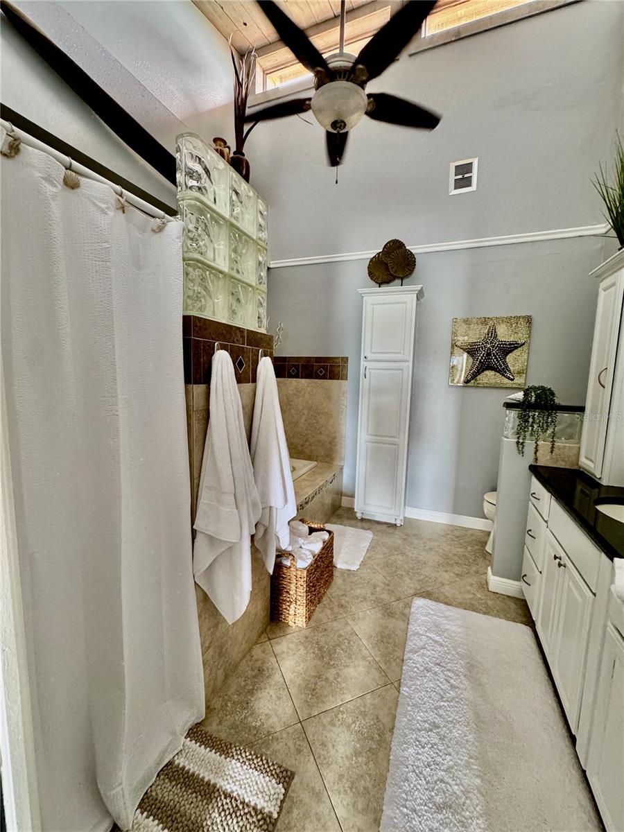 513 HAVEN POINT DR — photo 47