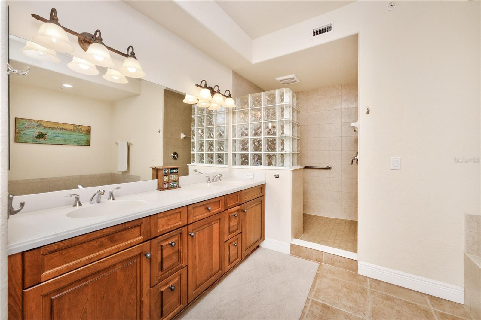 167 TAMPA AVE E #513 — photo 37