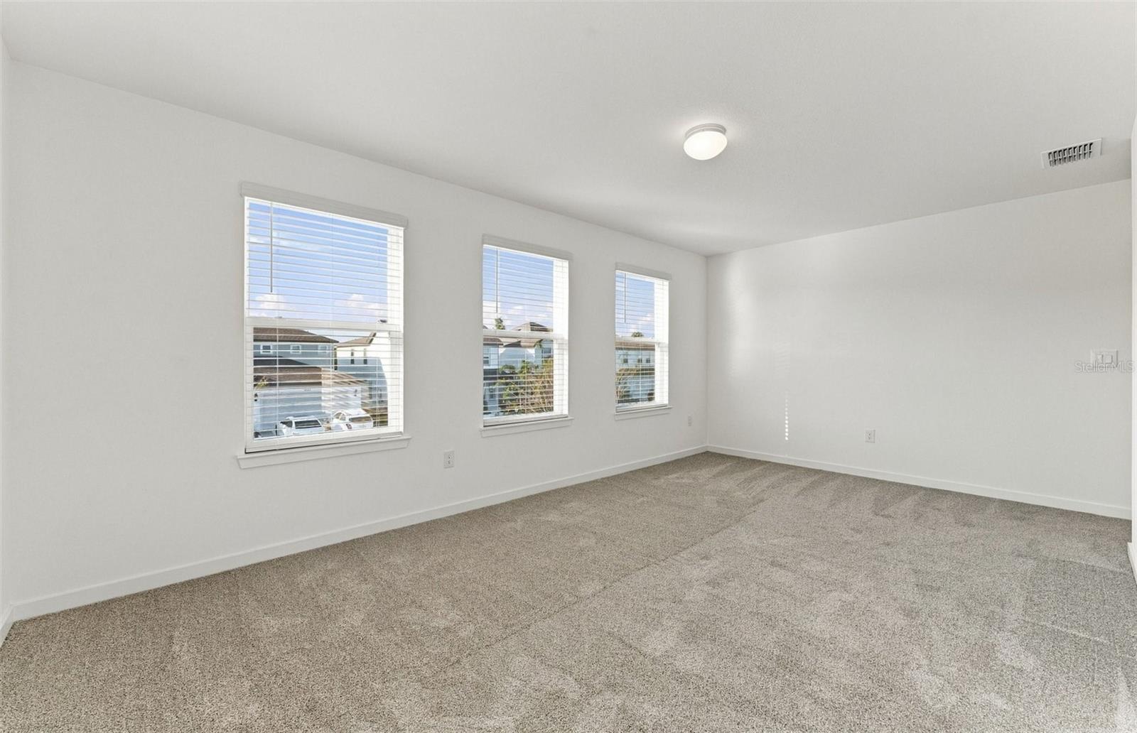 9748 CRESCENT MOON DR — photo 11