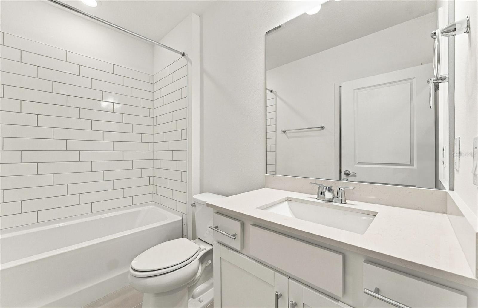 9748 CRESCENT MOON DR — photo 10