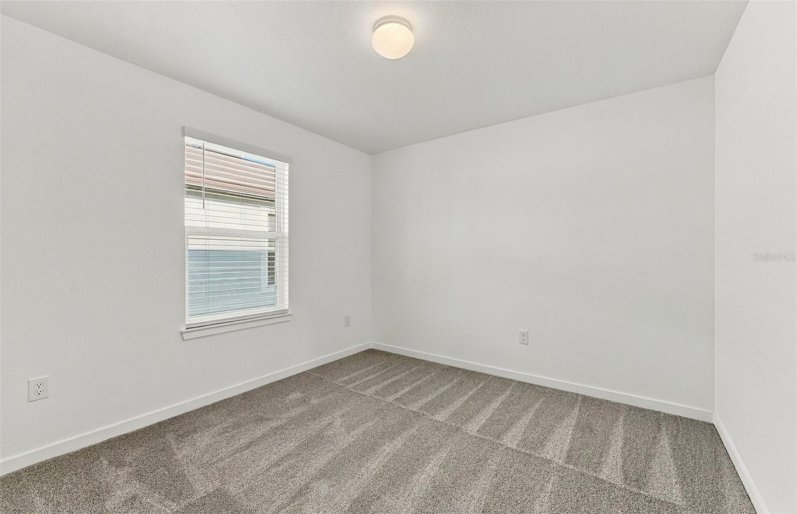 9748 CRESCENT MOON DR — photo 17