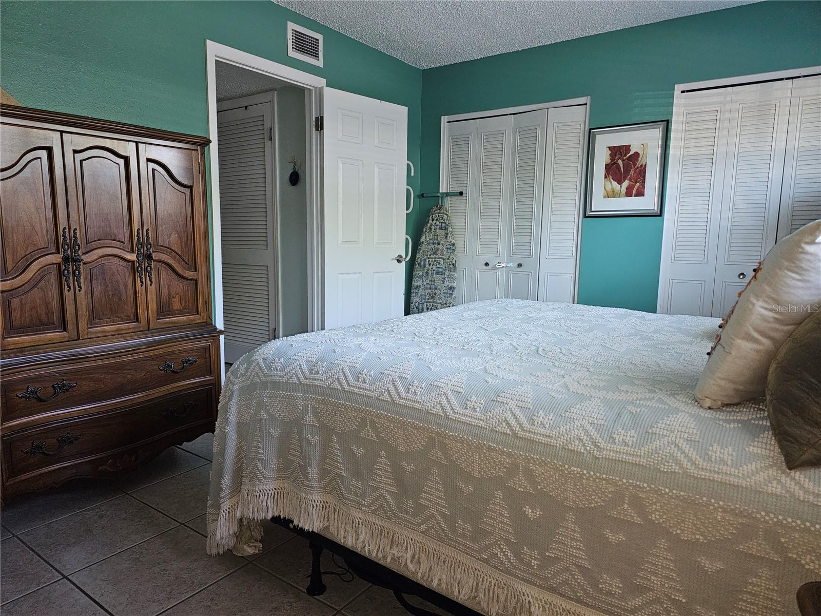 2525 W BAY DR #A13 — photo 4