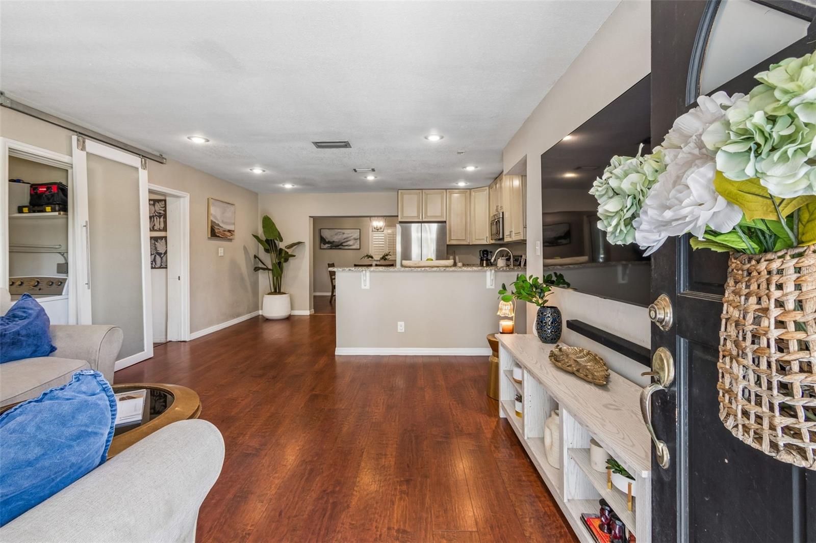11307 N BOULEVARD — photo 3