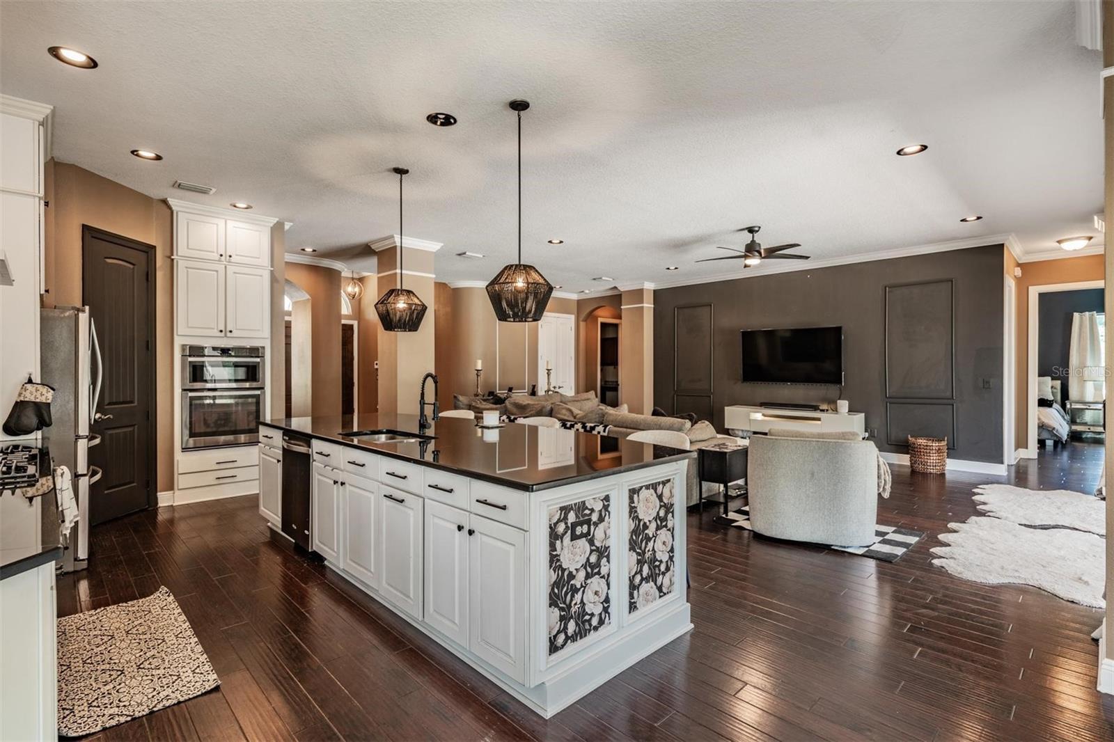 9134 TILLINGHAST DR — photo 25