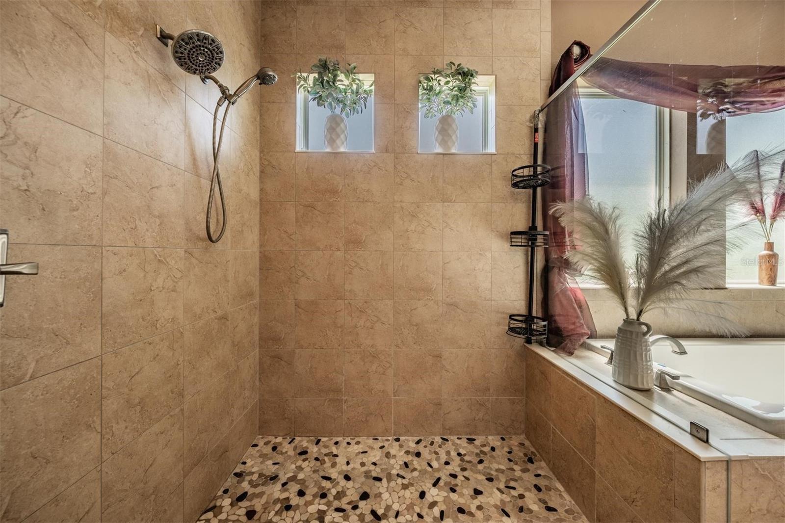 9134 TILLINGHAST DR — photo 33