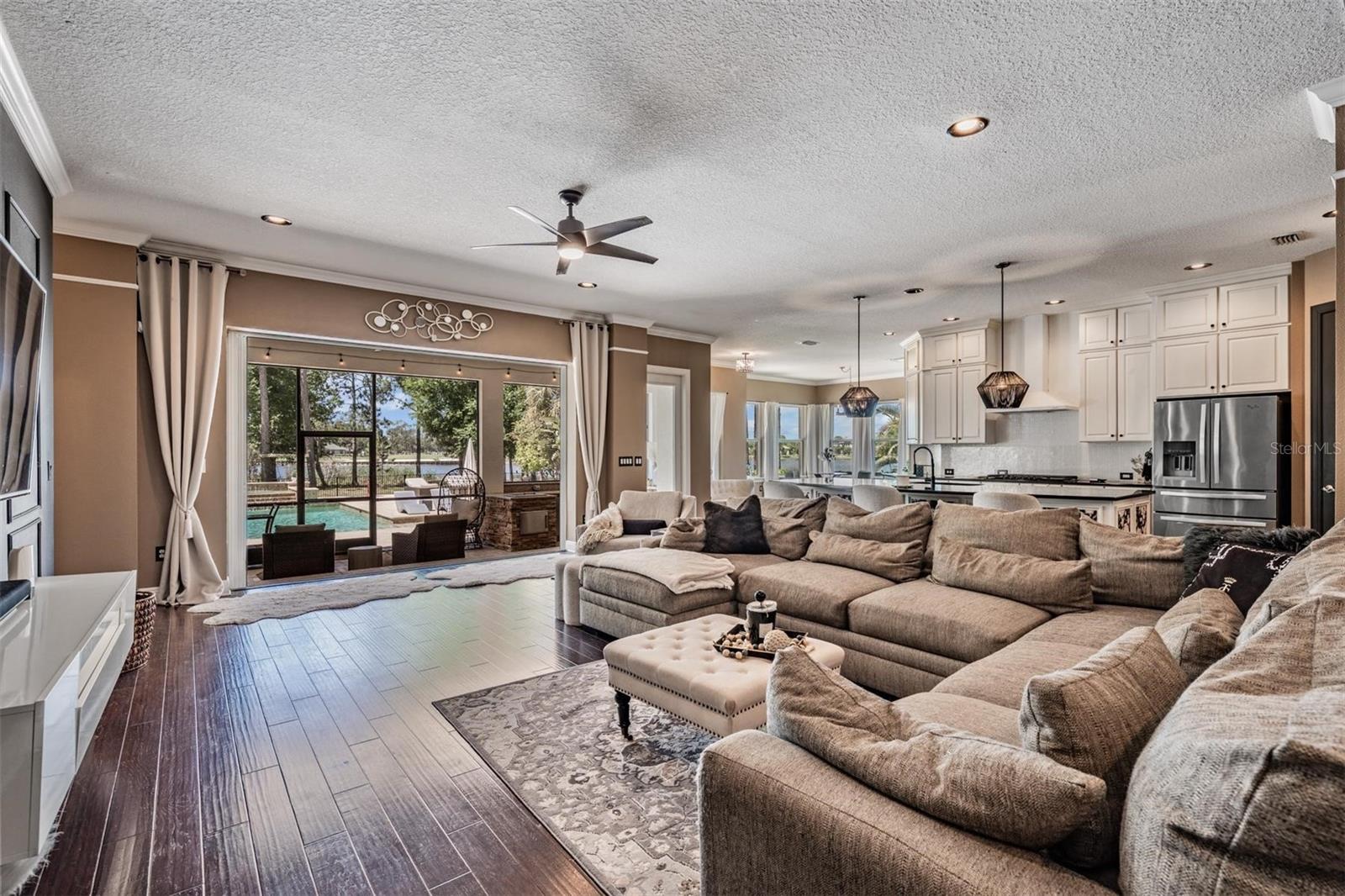 9134 TILLINGHAST DR — photo 19