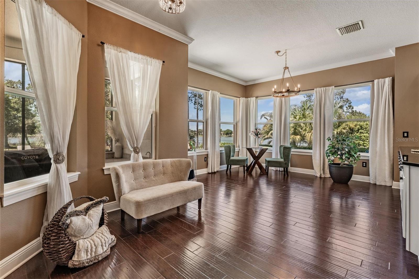 9134 TILLINGHAST DR — photo 26
