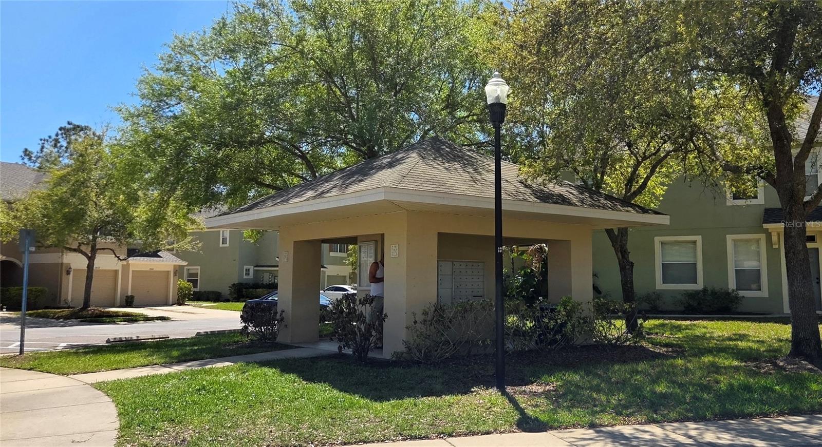 2729 CONCH HOLLOW DR — photo 34