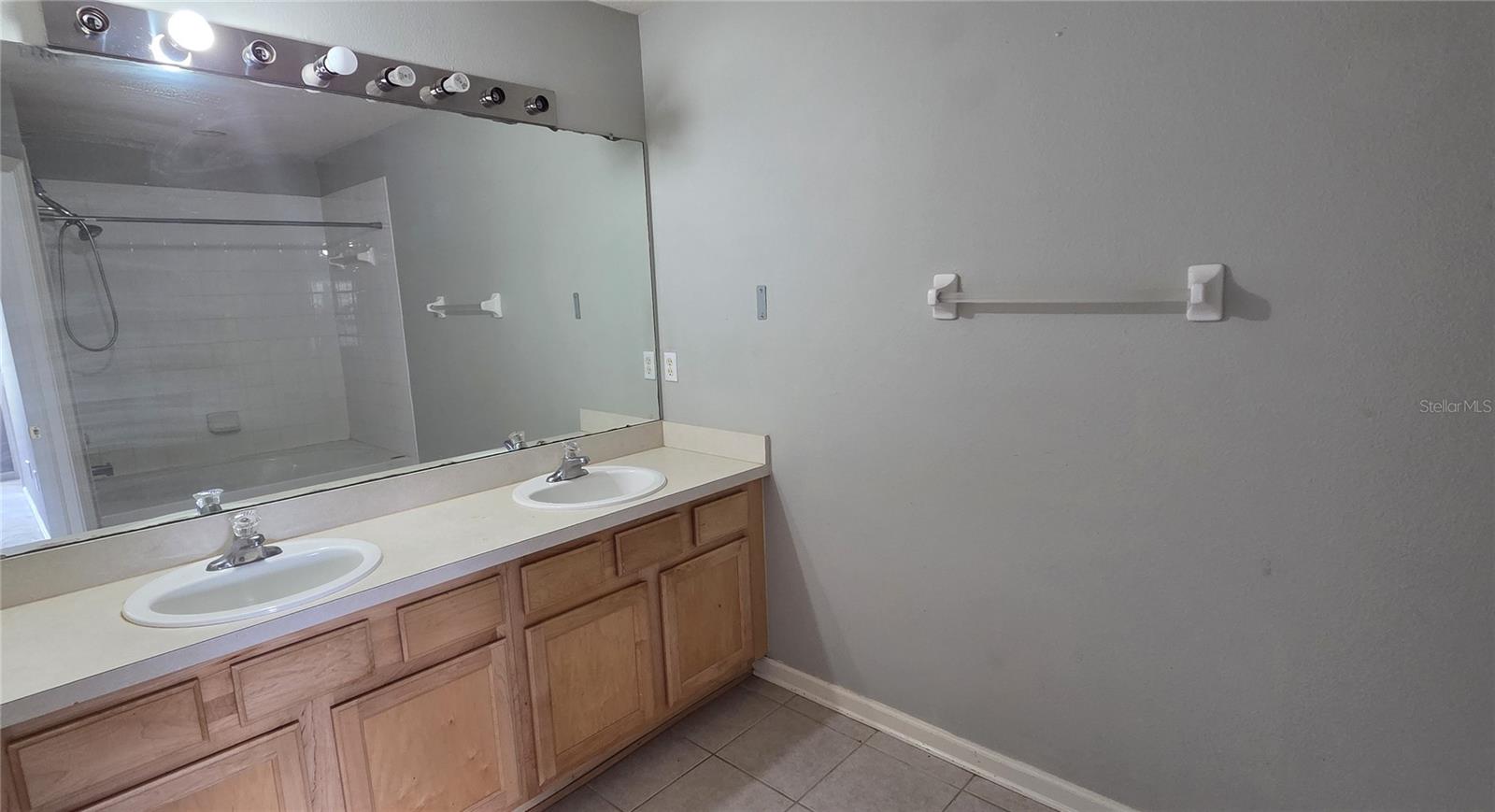 2729 CONCH HOLLOW DR — photo 22