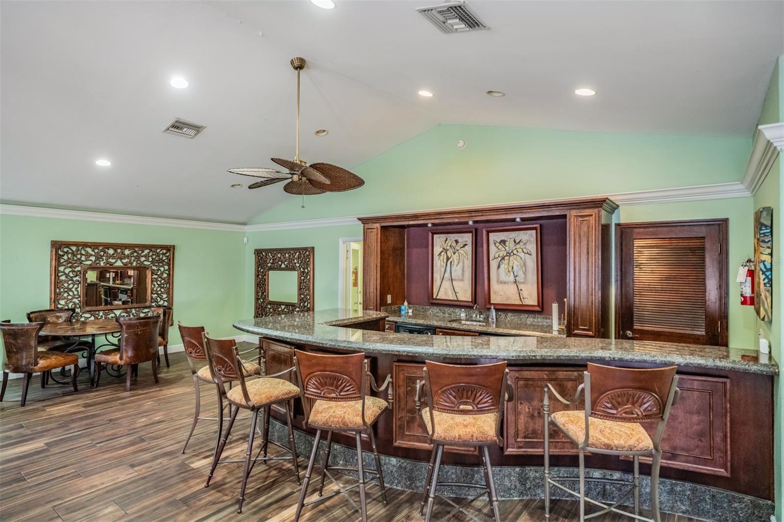7210 N MANHATTAN AVE #1913 — photo 32