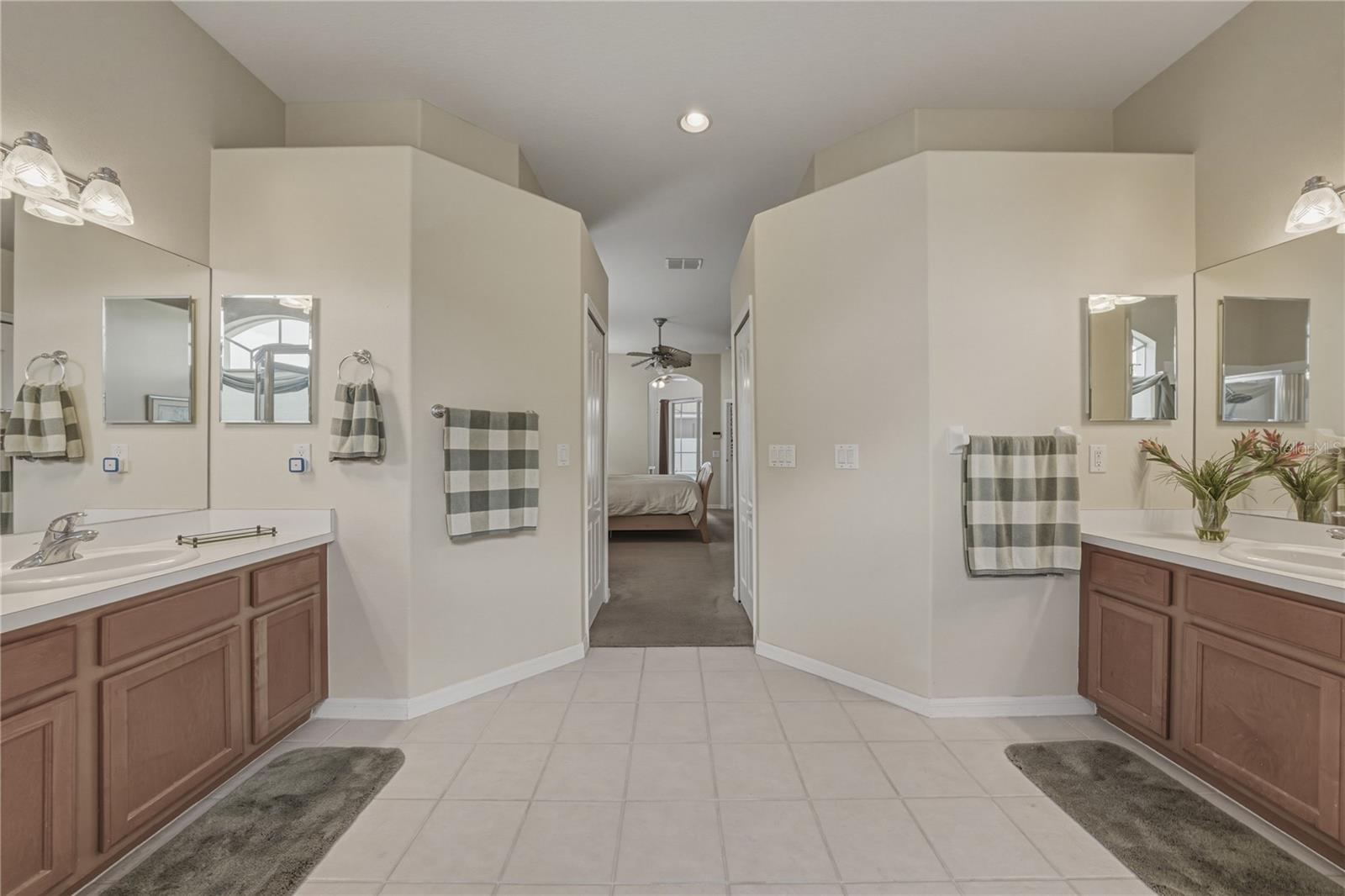 1542 SWAMP ROSE LN — photo 43