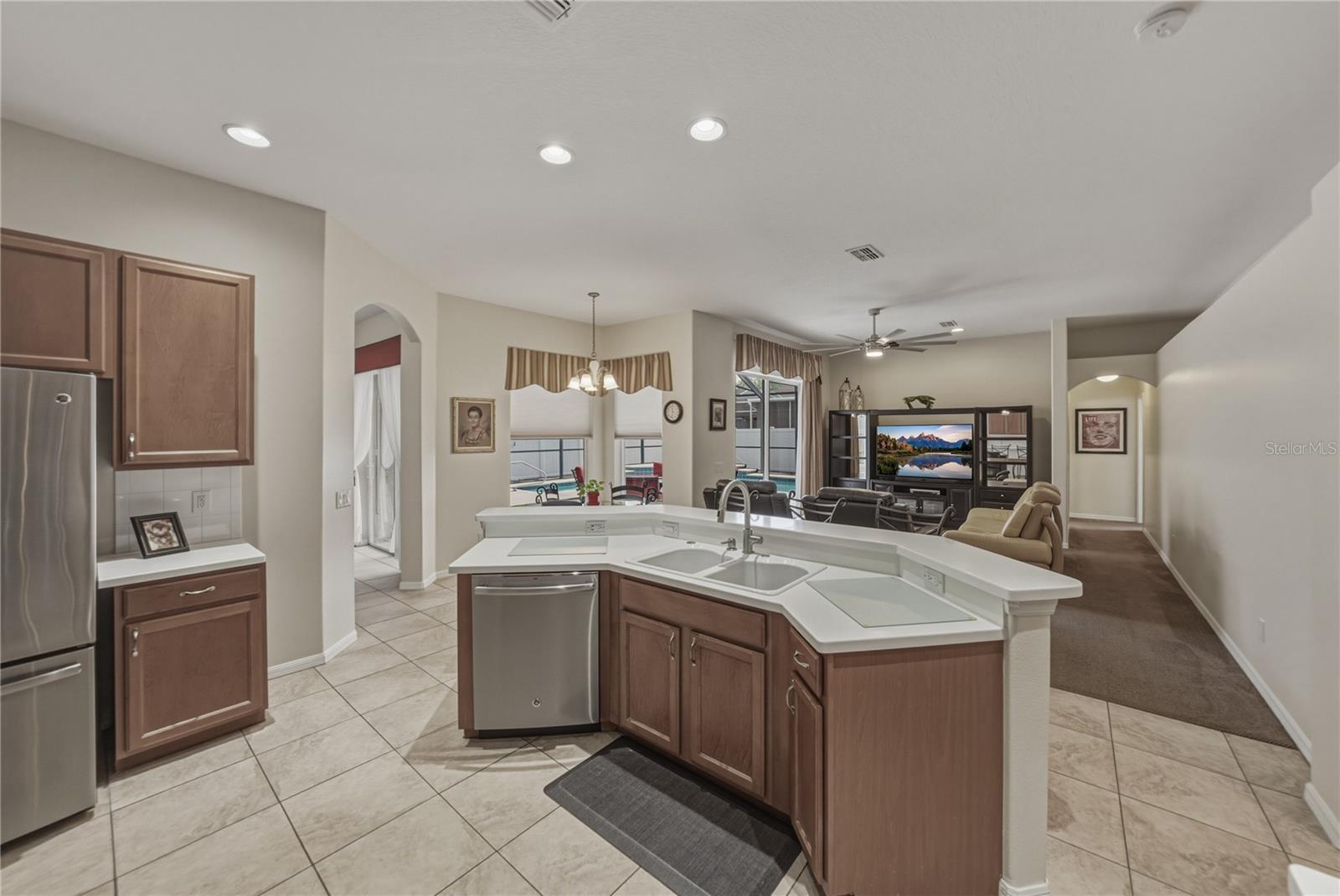 1542 SWAMP ROSE LN — photo 28