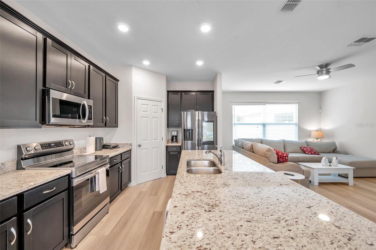 4966 AVALON PARK BLVD — photo 15