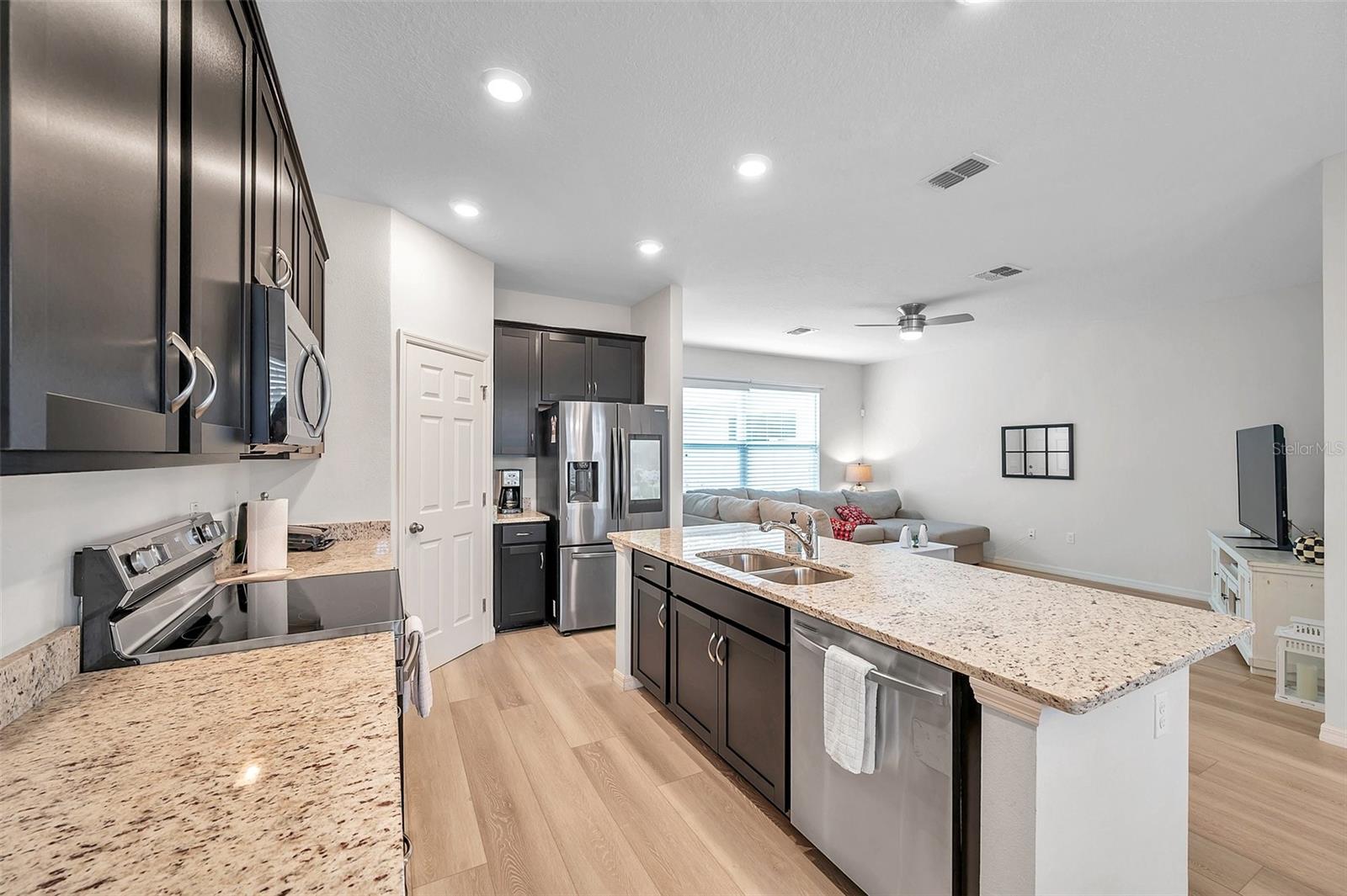 4966 AVALON PARK BLVD — photo 16