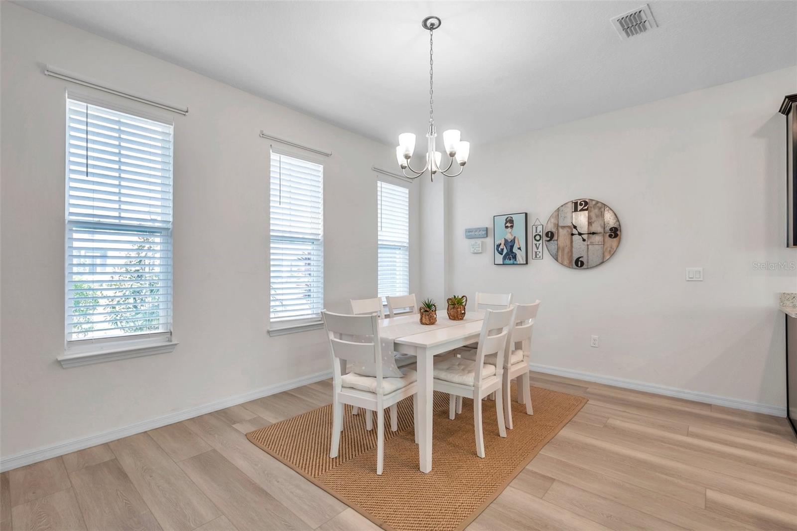 4966 AVALON PARK BLVD — photo 23