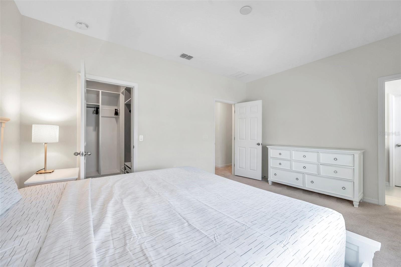 4966 AVALON PARK BLVD — photo 31