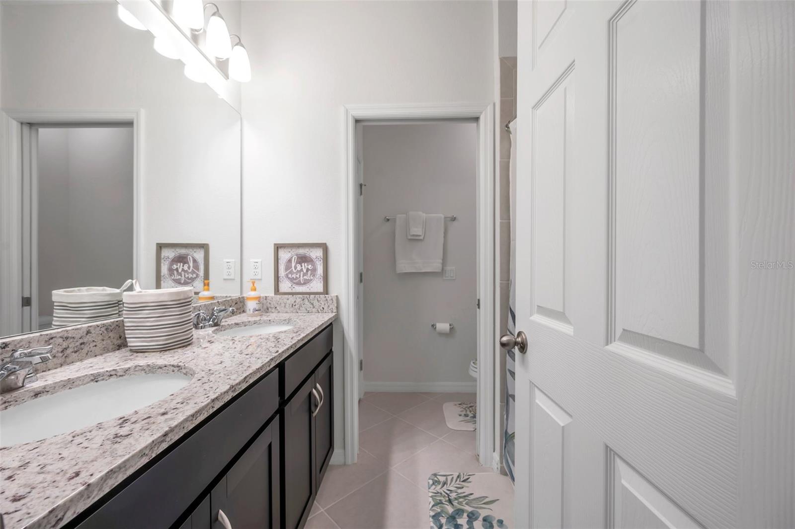 4966 AVALON PARK BLVD — photo 34
