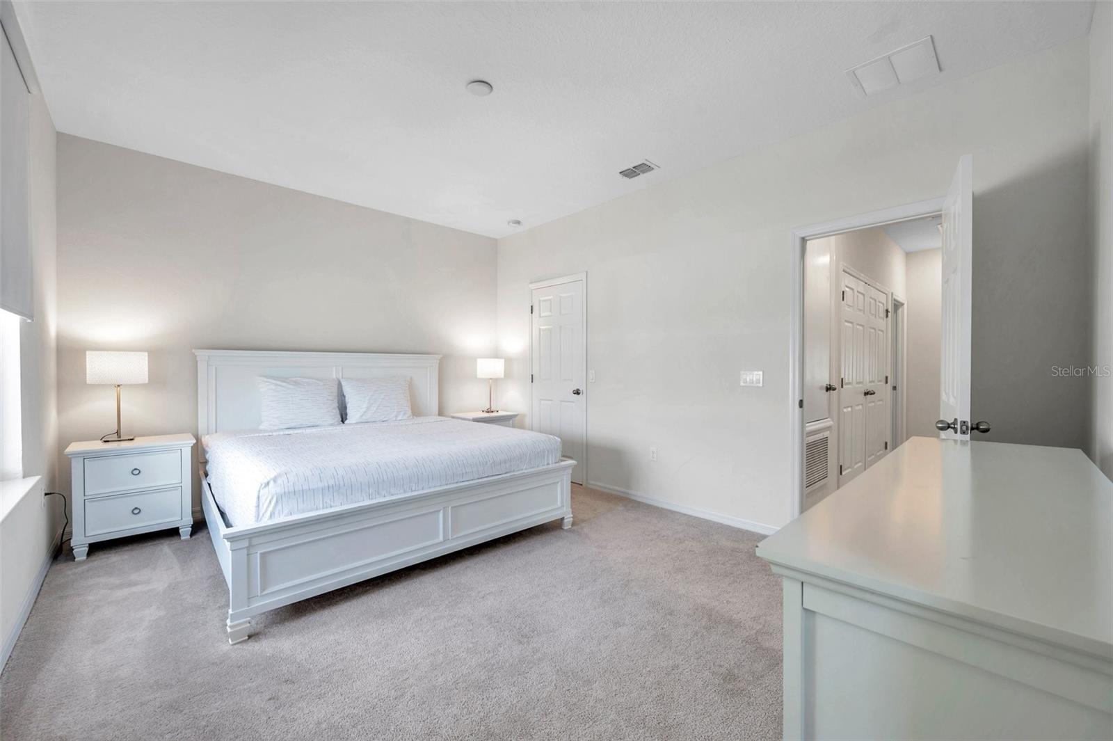4966 AVALON PARK BLVD — photo 30