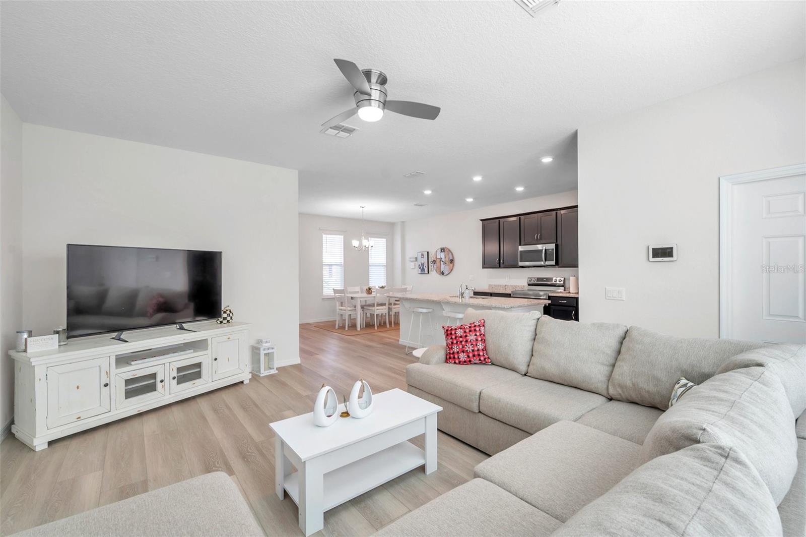 4966 AVALON PARK BLVD — photo 13