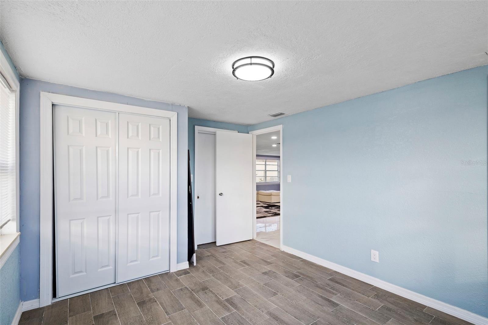 3332 WILSON DR — photo 16