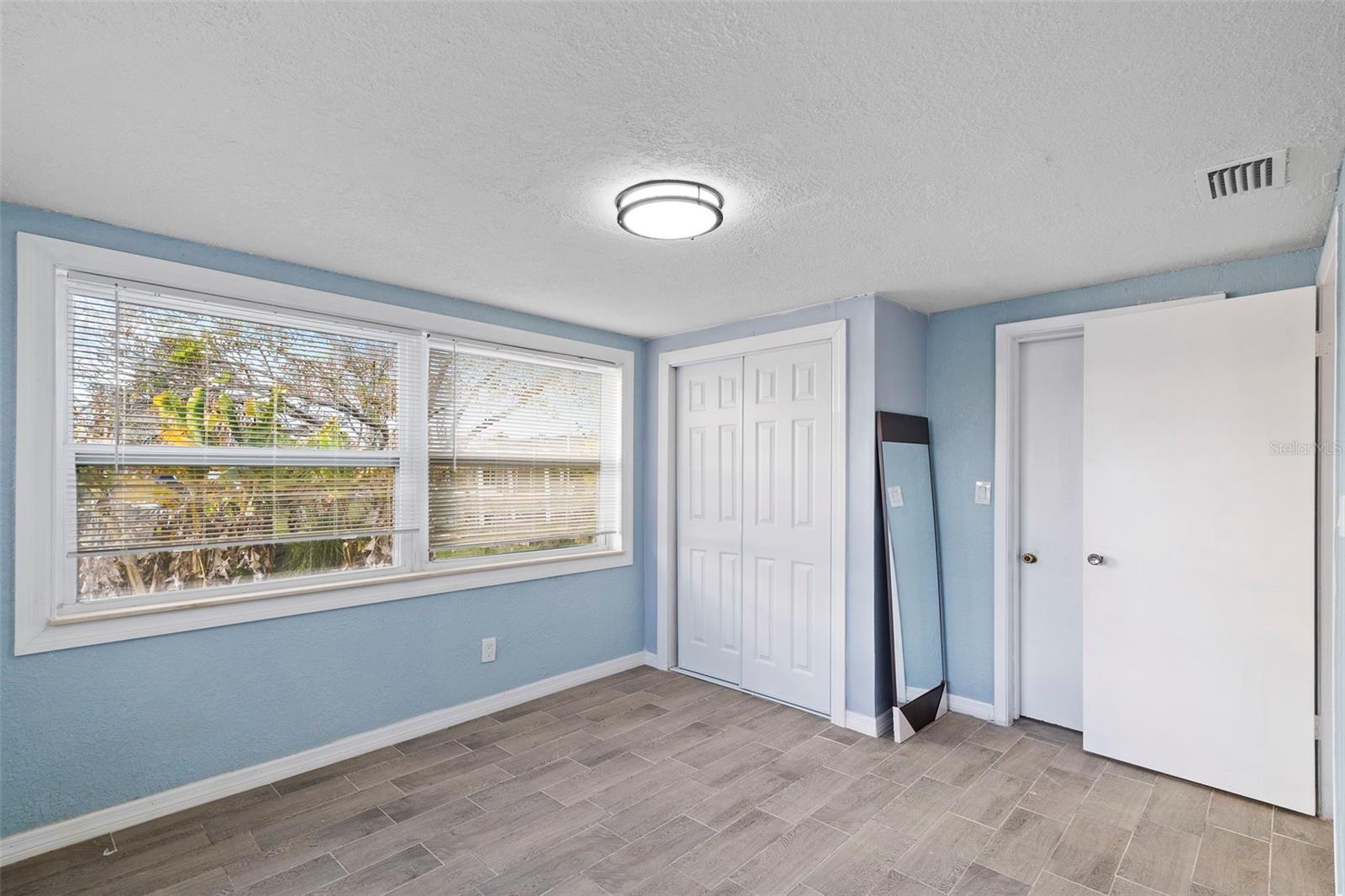 3332 WILSON DR — photo 18