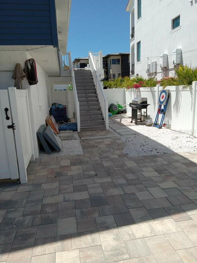 745 ELDORADO AVE — photo 23
